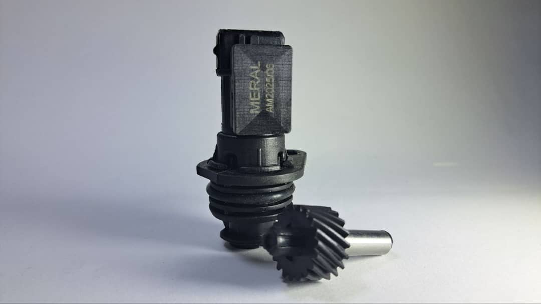 WhatsApp Image 2025-09-08 at 13.48.46 سنسور کیلومتر پژو 405 سمند کامل با دنده مرال MERAL - تصویر 1